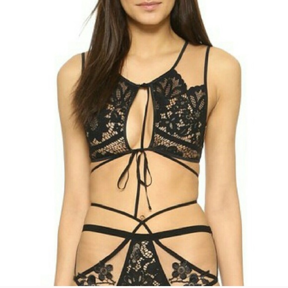 For Love And Lemons Other - NWOT For Love and Lemons Ruby Keyhole Bralette